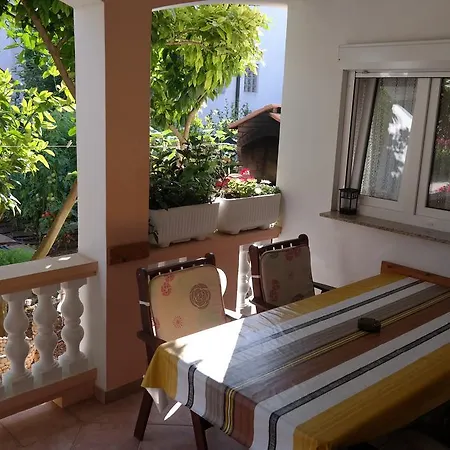 Apartment Biskup 